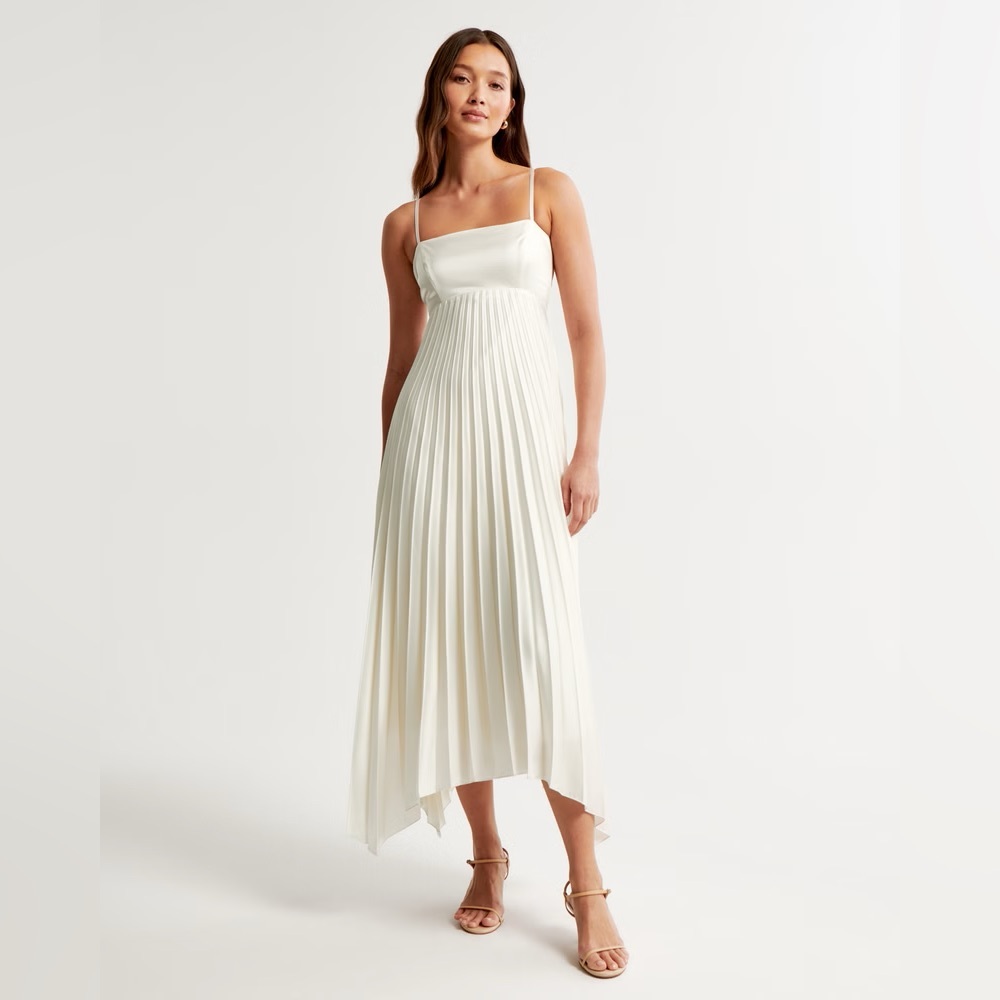 The A&F Giselle Clasp-Back Pleated Midi Dress
